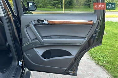 Позашляховик / Кросовер Audi Q7 2008 в 
