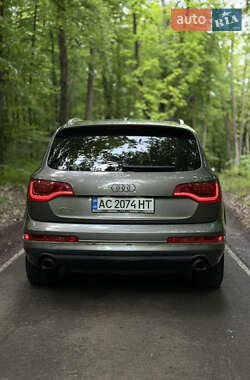 Внедорожник / Кроссовер Audi Q7 2013 в 