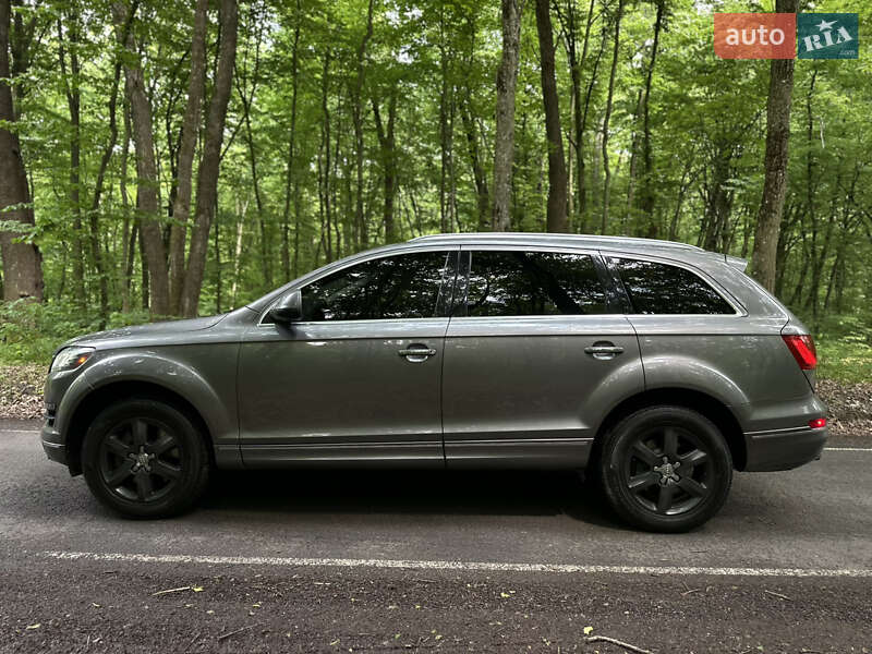 Позашляховик / Кросовер Audi Q7 2013 в Луцьку