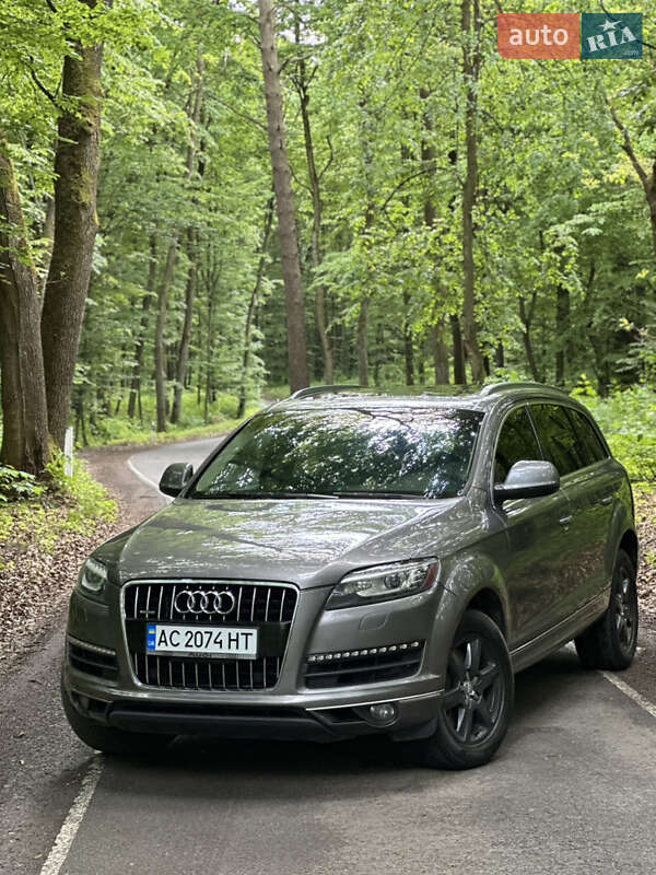 Позашляховик / Кросовер Audi Q7 2013 в Луцьку