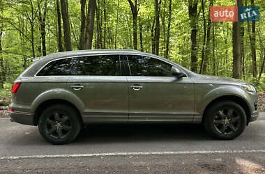 Внедорожник / Кроссовер Audi Q7 2013 в 