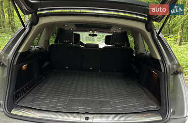 Внедорожник / Кроссовер Audi Q7 2013 в 