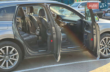 Внедорожник / Кроссовер Audi Q7 2015 в 