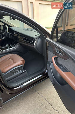 Позашляховик / Кросовер Audi Q7 2020 в 