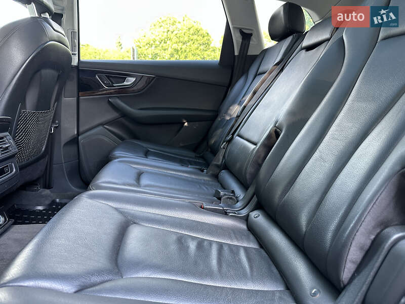 Внедорожник / Кроссовер Audi Q7 2017 в Одессе