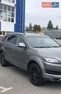 Внедорожник / Кроссовер Audi Q7 2015 в 