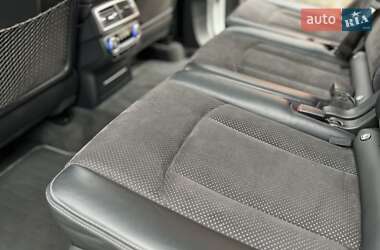 Внедорожник / Кроссовер Audi Q7 2015 в 