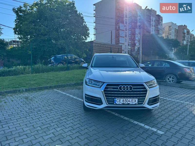 Внедорожник / Кроссовер Audi Q7 2018 в Черновцах