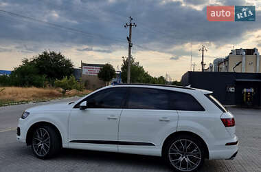 Внедорожник / Кроссовер Audi Q7 2018 в 