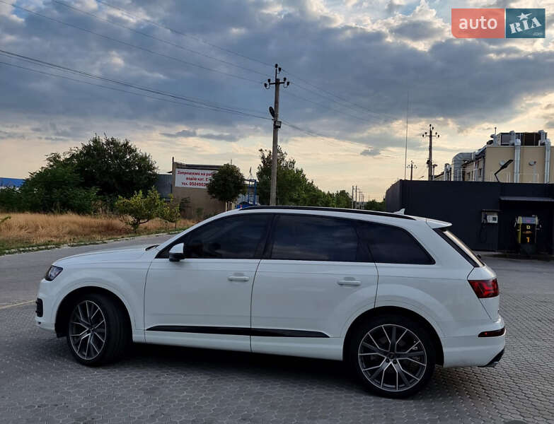 Внедорожник / Кроссовер Audi Q7 2018 в Одессе фото 23 Внедорожник / Кроссовер Audi Q7 2018 в Одессе