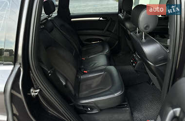 Позашляховик / Кросовер Audi Q7 2012 в 