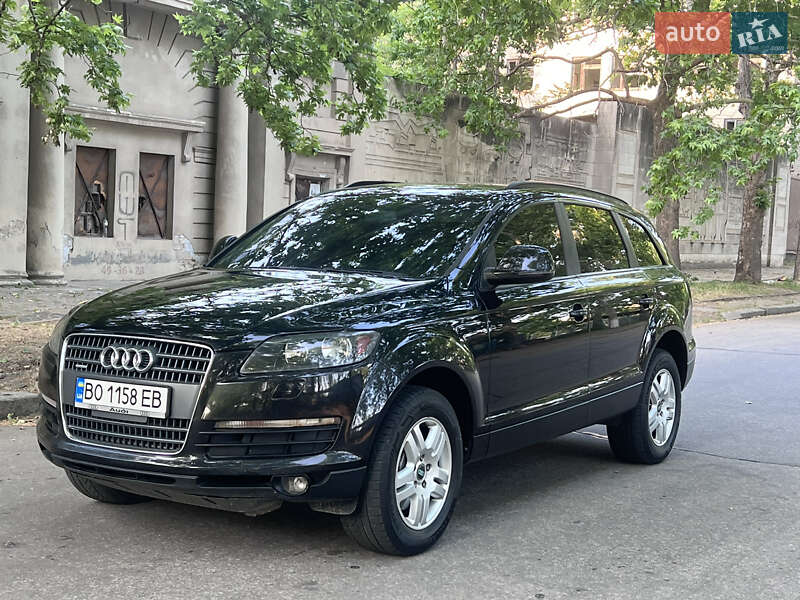 Позашляховик / Кросовер Audi Q7 2007 в Миколаєві