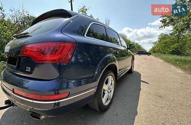 Внедорожник / Кроссовер Audi Q7 2012 в 