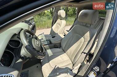 Внедорожник / Кроссовер Audi Q7 2012 в 