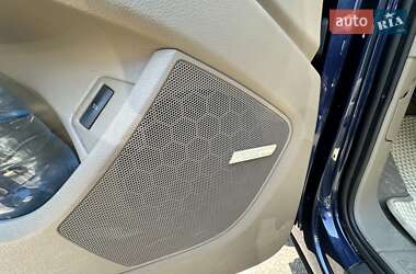 Внедорожник / Кроссовер Audi Q7 2012 в 