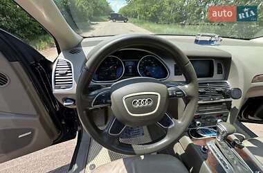 Внедорожник / Кроссовер Audi Q7 2012 в 