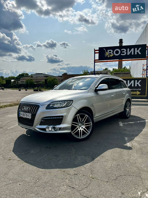Внедорожник / Кроссовер Audi Q7 2007 в Одессе