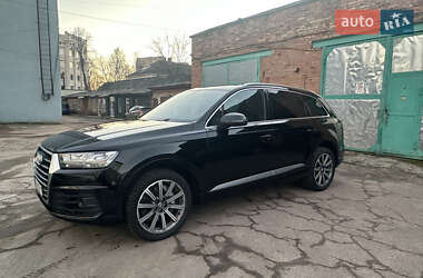 Внедорожник / Кроссовер Audi Q7 2017 в 