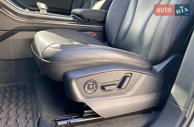 Внедорожник / Кроссовер Audi Q7 2020 в 