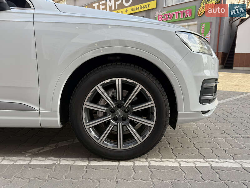 Внедорожник / Кроссовер Audi Q7 2016 в Ковеле