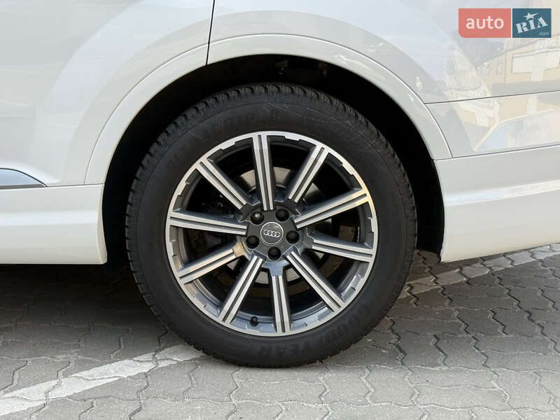 Внедорожник / Кроссовер Audi Q7 2016 в Ковеле