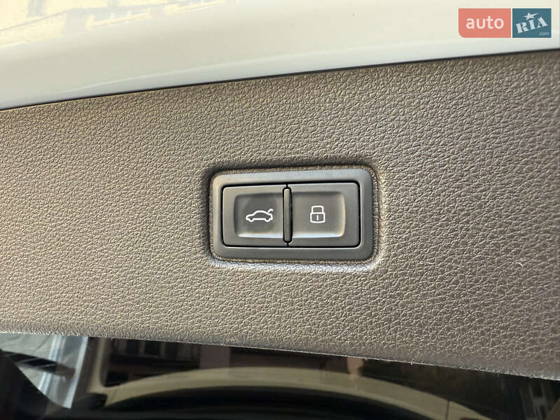 Внедорожник / Кроссовер Audi Q7 2016 в Ковеле