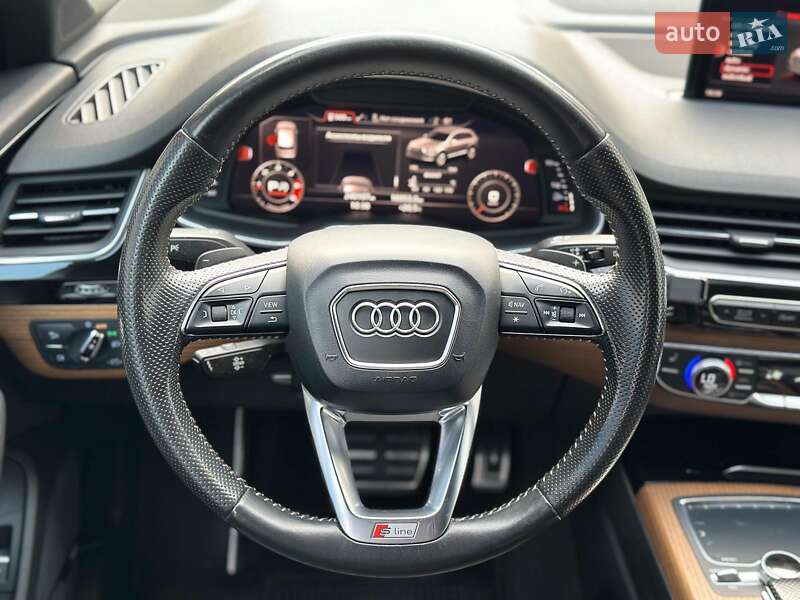 Внедорожник / Кроссовер Audi Q7 2016 в Одессе