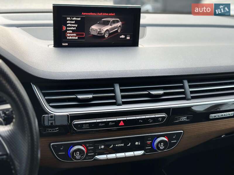 Внедорожник / Кроссовер Audi Q7 2016 в Одессе