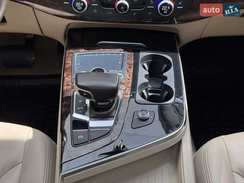 Внедорожник / Кроссовер Audi Q7 2016 в Киеве фото 25 Внедорожник / Кроссовер Audi Q7 2016 в Киеве