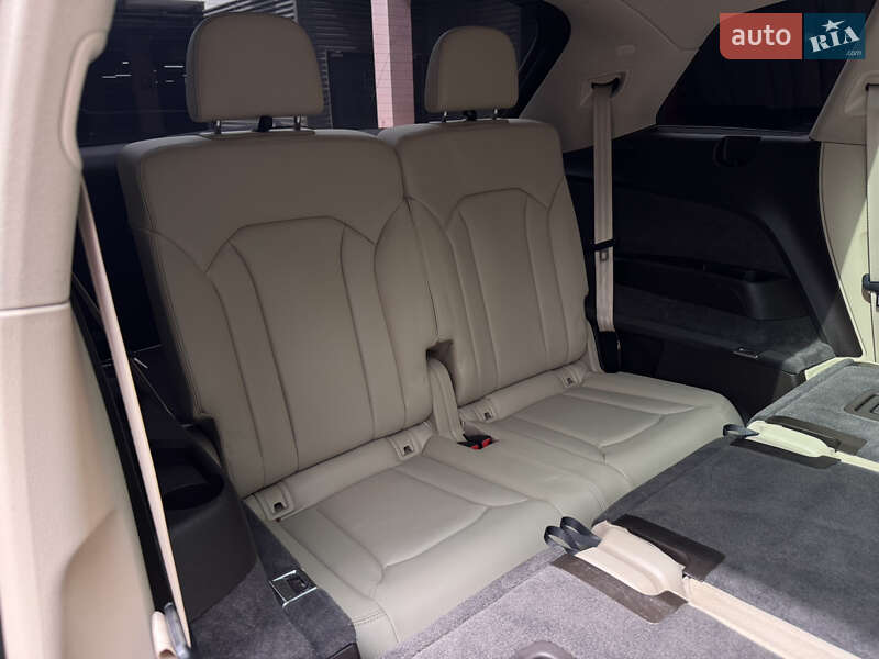 Внедорожник / Кроссовер Audi Q7 2016 в Киеве фото 38 Внедорожник / Кроссовер Audi Q7 2016 в Киеве
