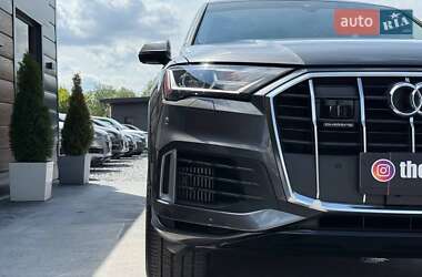 Внедорожник / Кроссовер Audi Q7 2022 в 