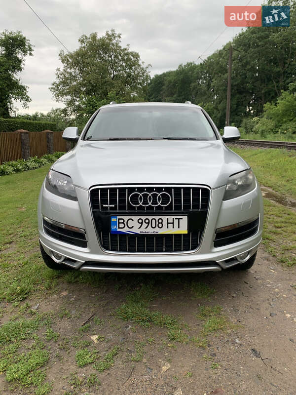 Audi Q7 2011