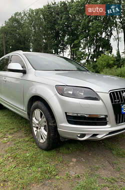 Внедорожник / Кроссовер Audi Q7 2011 в 