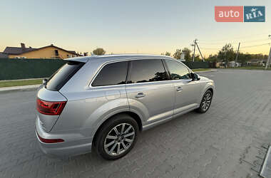 Внедорожник / Кроссовер Audi Q7 2018 в 