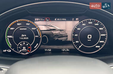 Внедорожник / Кроссовер Audi Q7 2016 в 
