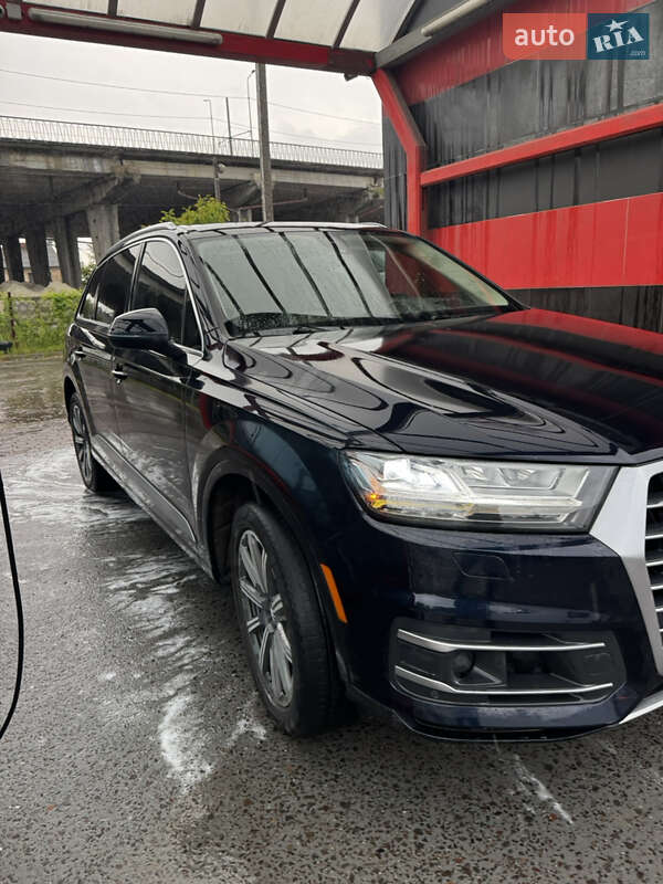 Внедорожник / Кроссовер Audi Q7 2017 в Львове