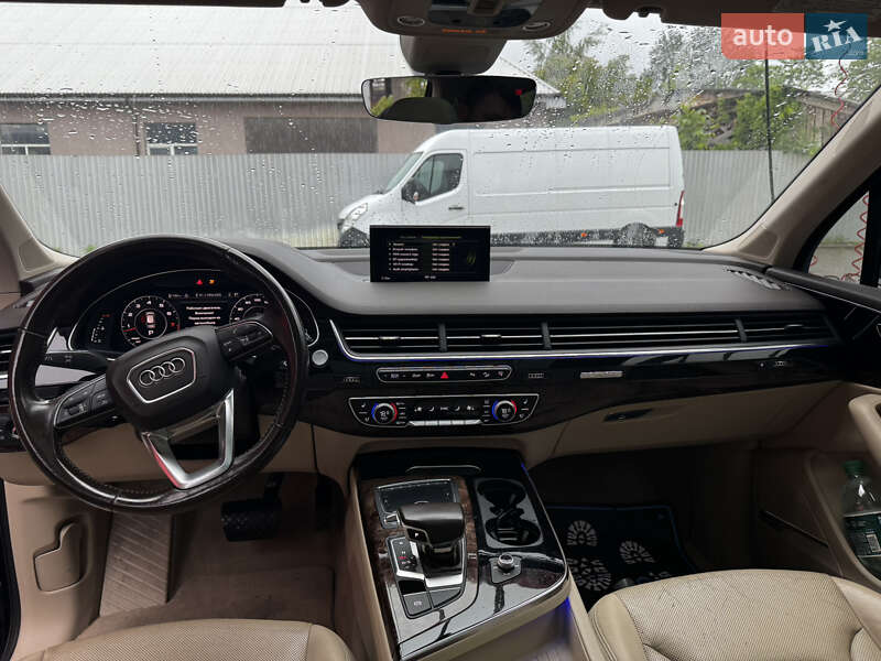 Внедорожник / Кроссовер Audi Q7 2017 в Львове