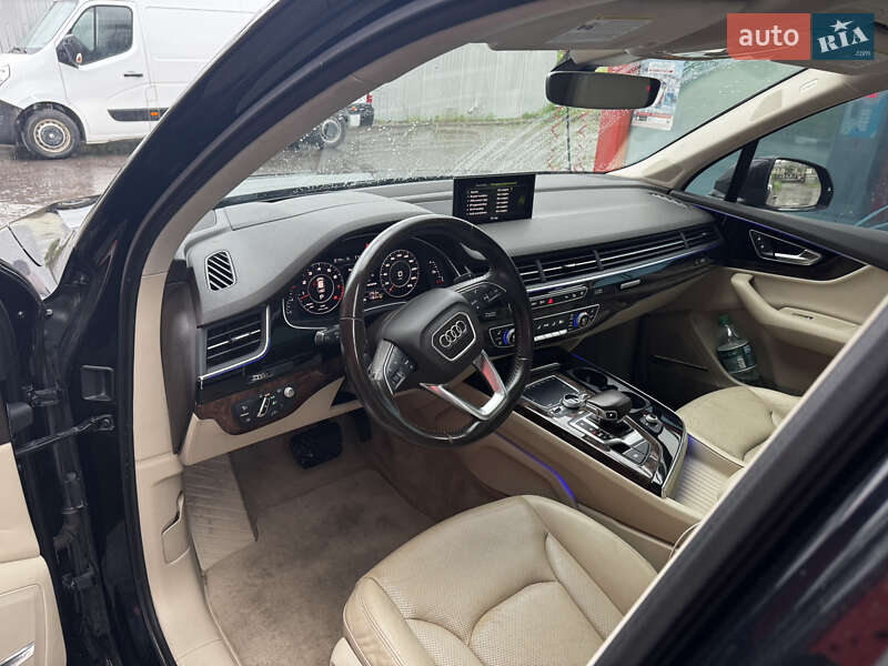 Внедорожник / Кроссовер Audi Q7 2017 в Львове