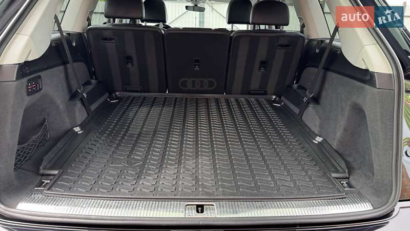 Позашляховик / Кросовер Audi Q7 2016 в Нововолинську