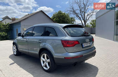 Внедорожник / Кроссовер Audi Q7 2009 в 