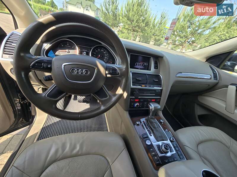 Внедорожник / Кроссовер Audi Q7 2012 в Самборе