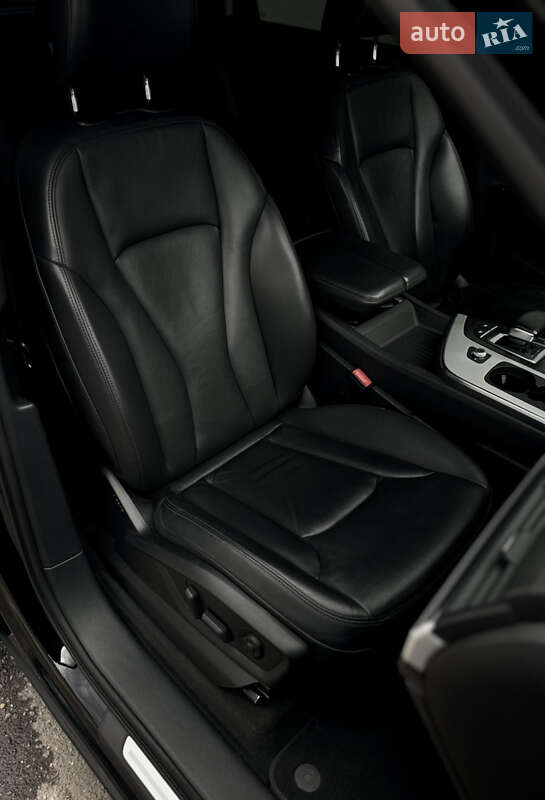 Внедорожник / Кроссовер Audi Q7 2017 в Киеве