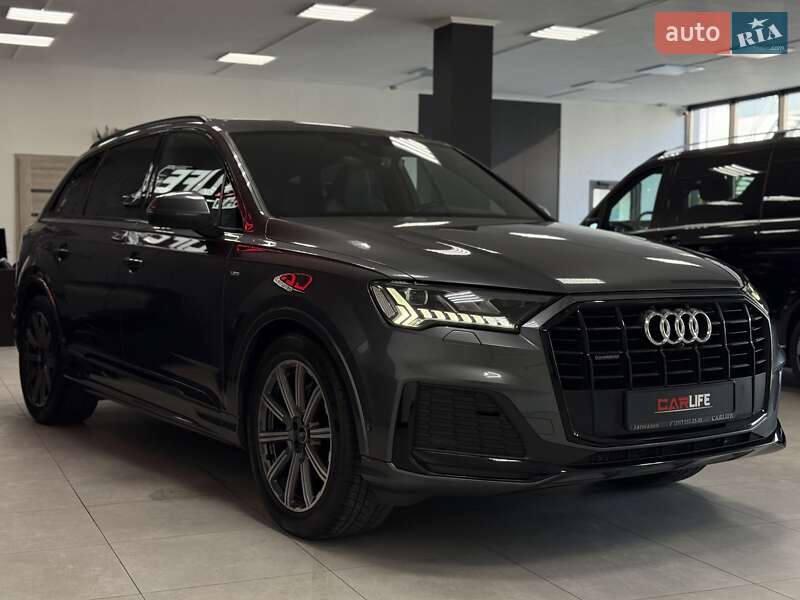 Позашляховик / Кросовер Audi Q7 2021 в Тернополі