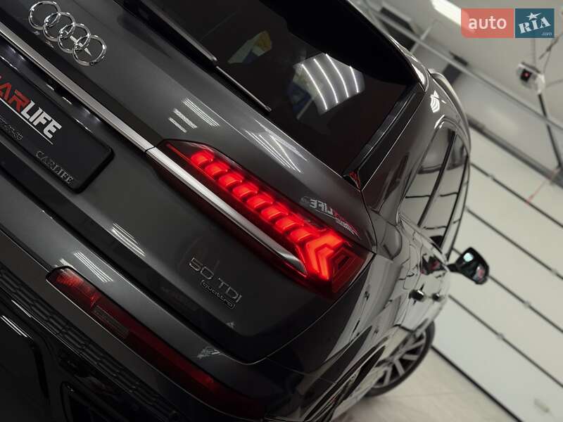Позашляховик / Кросовер Audi Q7 2021 в Тернополі