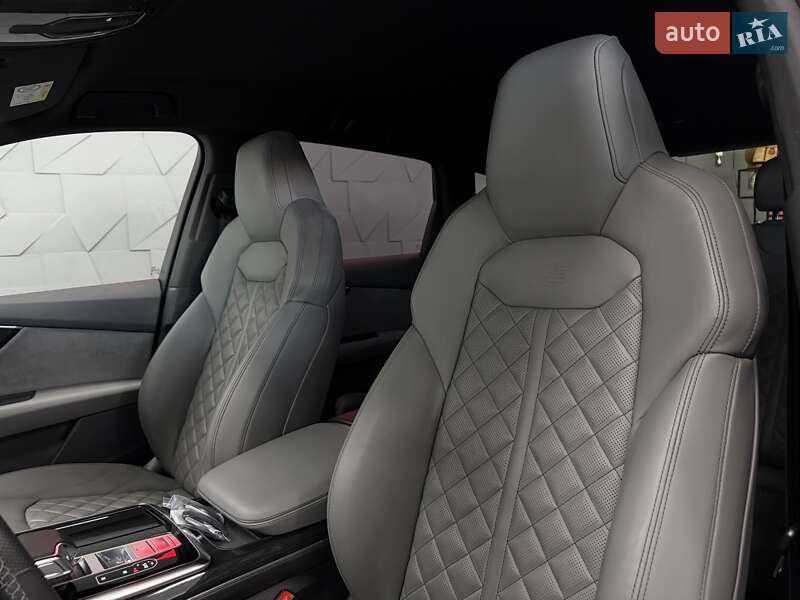 Позашляховик / Кросовер Audi Q7 2021 в Тернополі