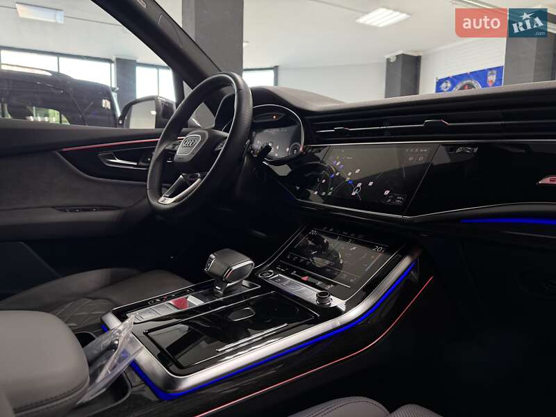 Позашляховик / Кросовер Audi Q7 2021 в Тернополі