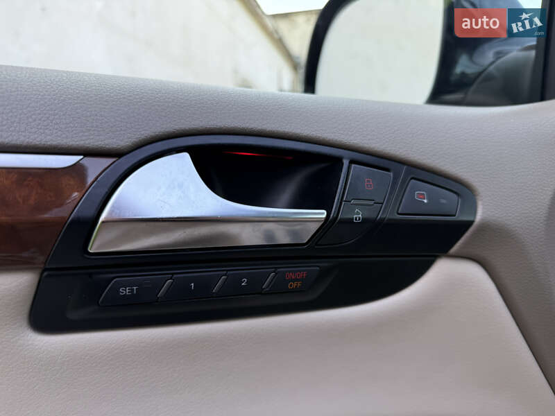 Позашляховик / Кросовер Audi Q7 2009 в Ужгороді