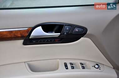 Внедорожник / Кроссовер Audi Q7 2013 в 