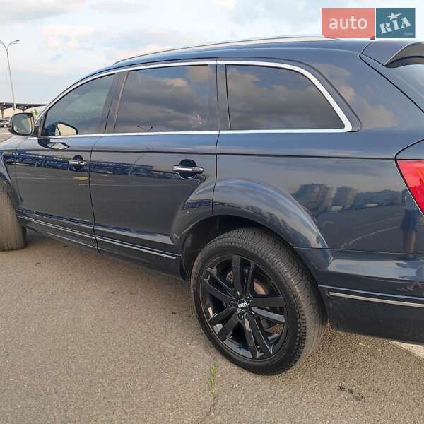 Внедорожник / Кроссовер Audi Q7 2010 в Киеве