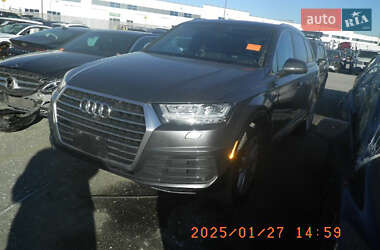 Внедорожник / Кроссовер Audi Q7 2016 в 